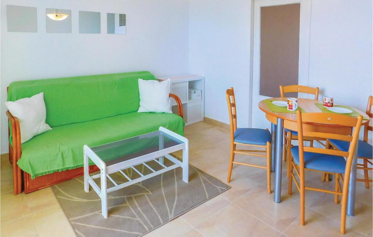 Cozy Apartment In Torrevieja-La Mata With Kitchen Exterior photo
