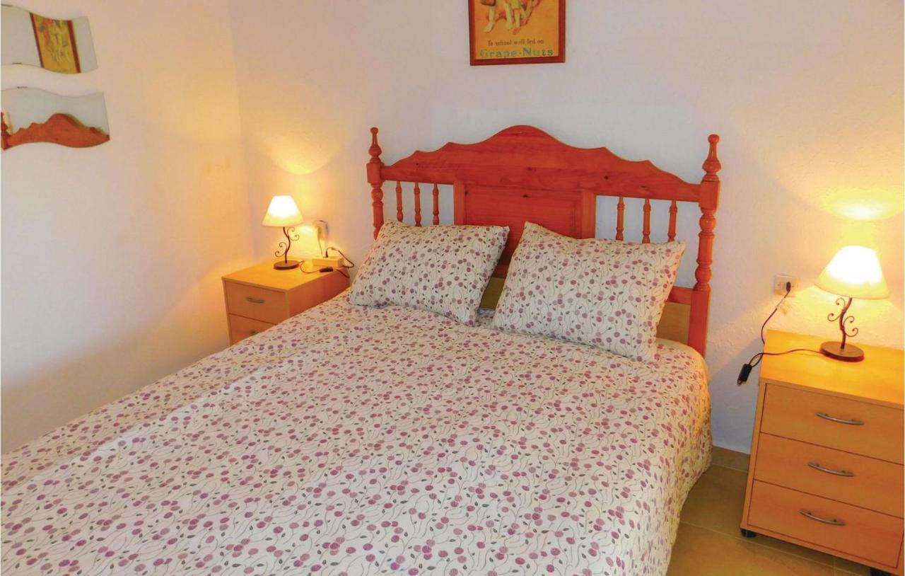 Cozy Apartment In Torrevieja-La Mata With Kitchen Exterior photo
